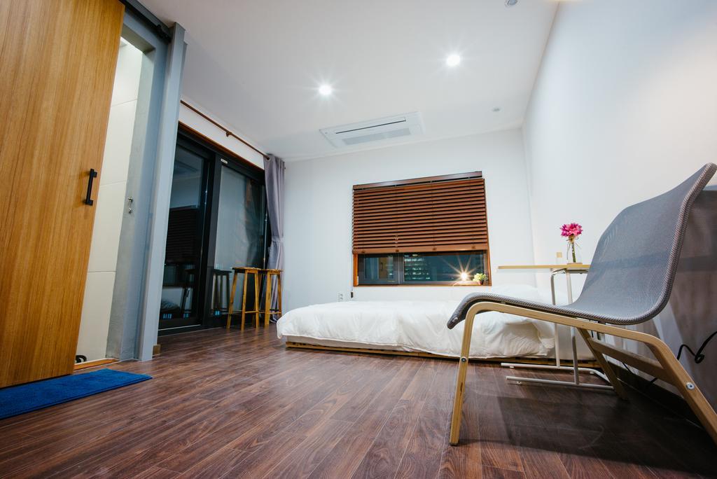 Morning Dew Guesthouse Busan Exterior photo